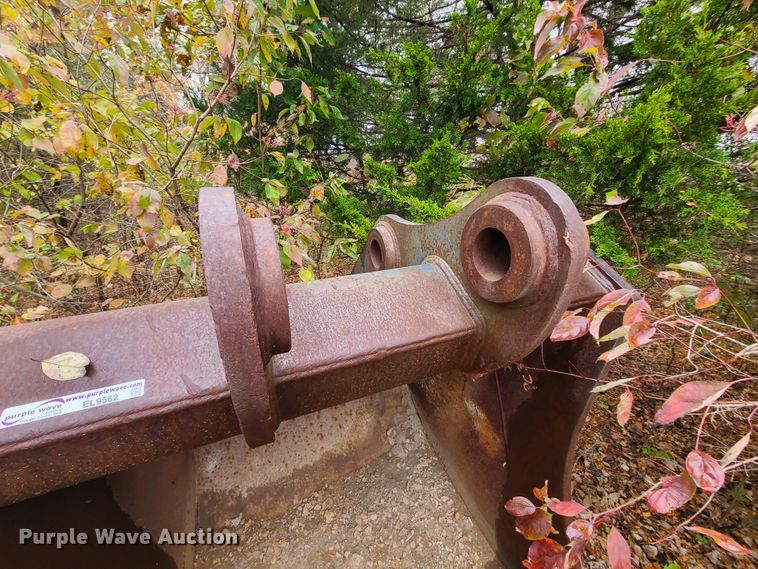 image for item EL9562 Hensley 54"W excavator bucket