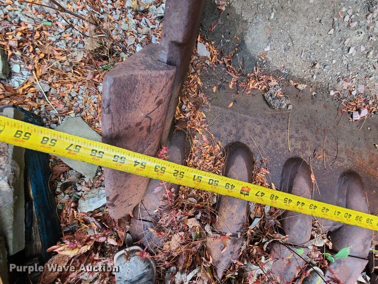 image for item EL9562 Hensley 54"W excavator bucket