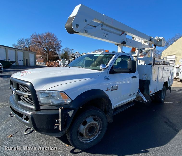 image for item EL9579 2014 Dodge Ram 5500  bucket truck