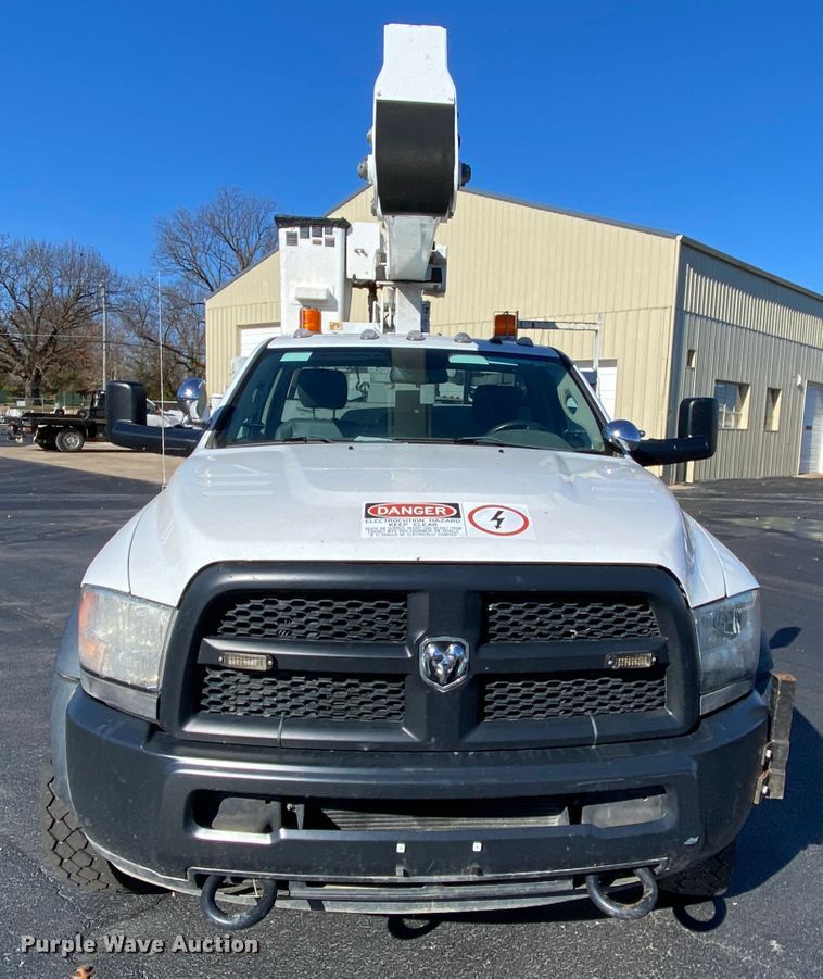 image for item EL9579 2014 Dodge Ram 5500  bucket truck