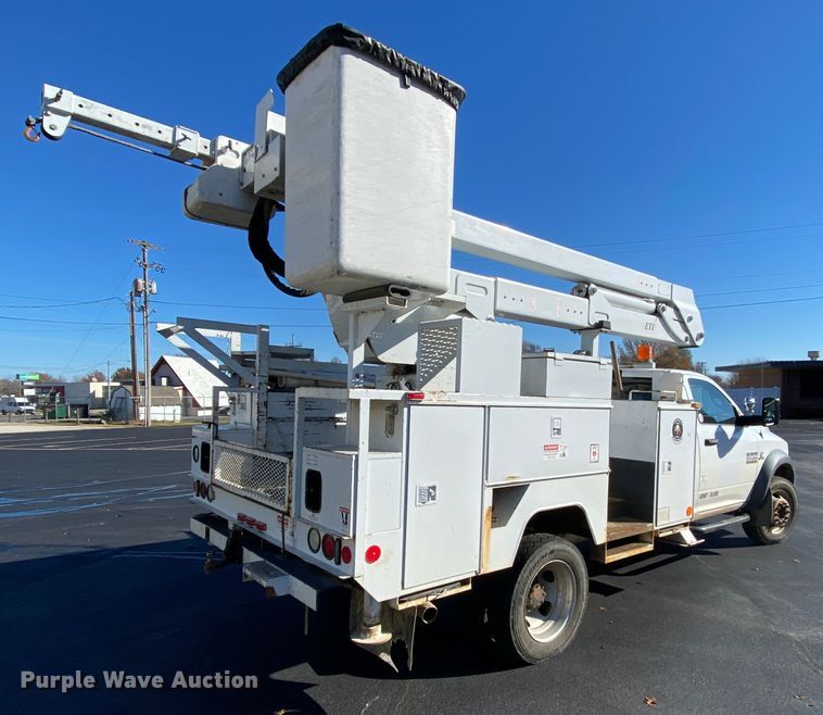 image for item EL9579 2014 Dodge Ram 5500  bucket truck