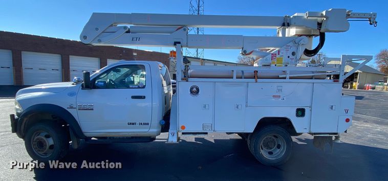 image for item EL9579 2014 Dodge Ram 5500  bucket truck