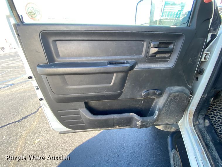 image for item EL9579 2014 Dodge Ram 5500  bucket truck