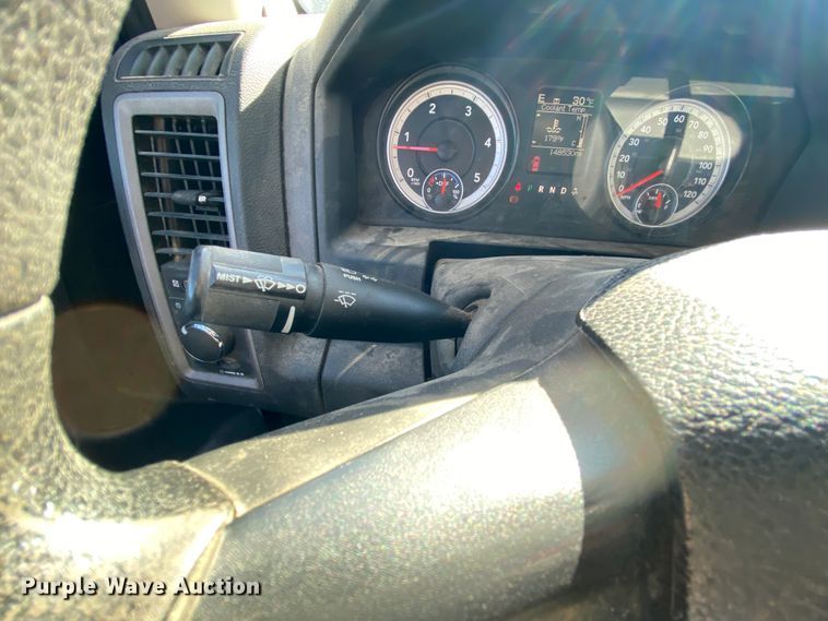 image for item EL9579 2014 Dodge Ram 5500  bucket truck