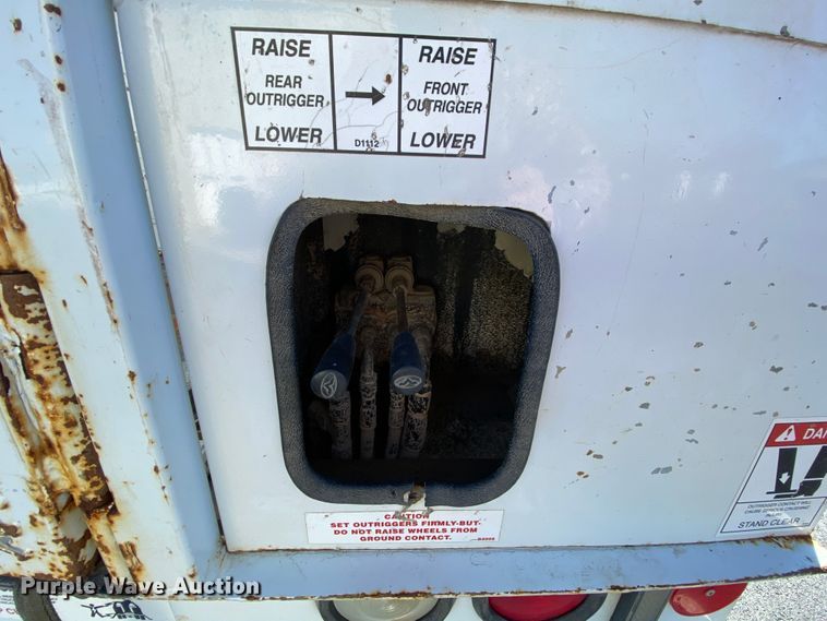 image for item EL9579 2014 Dodge Ram 5500  bucket truck