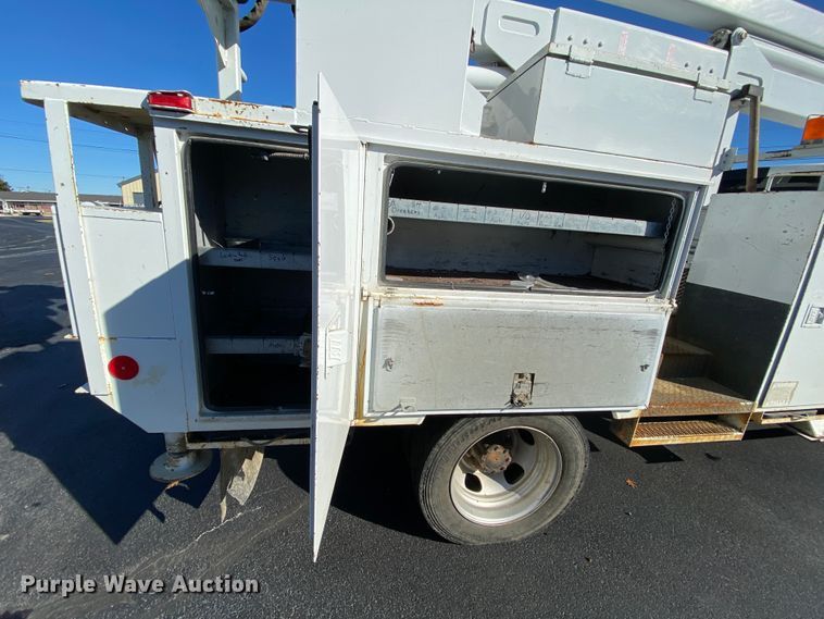 image for item EL9579 2014 Dodge Ram 5500  bucket truck