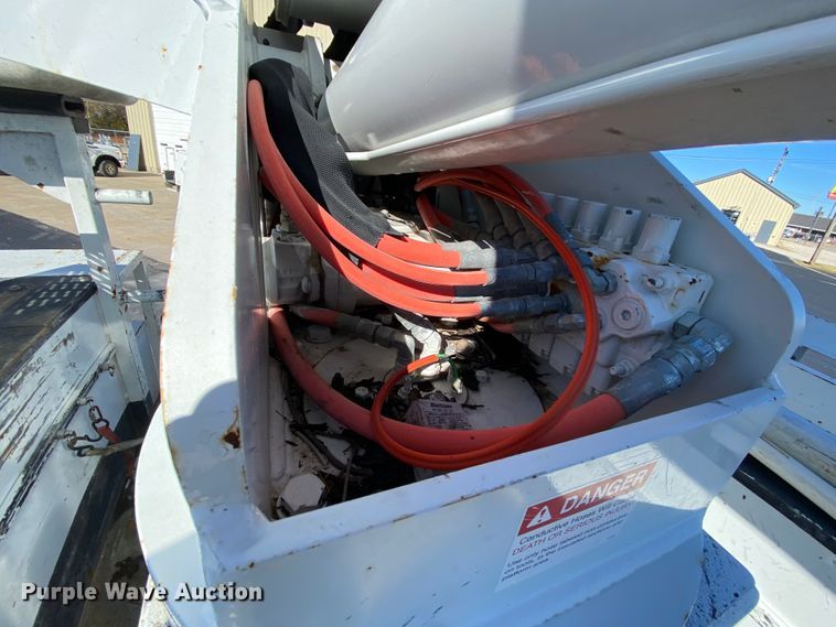 image for item EL9579 2014 Dodge Ram 5500  bucket truck