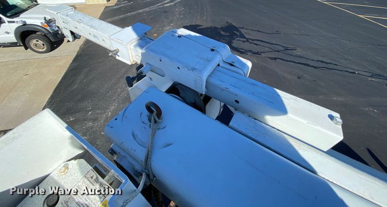 image for item EL9579 2014 Dodge Ram 5500  bucket truck