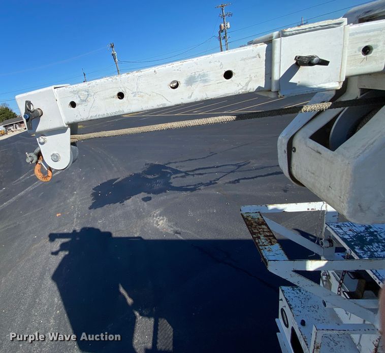 image for item EL9579 2014 Dodge Ram 5500  bucket truck