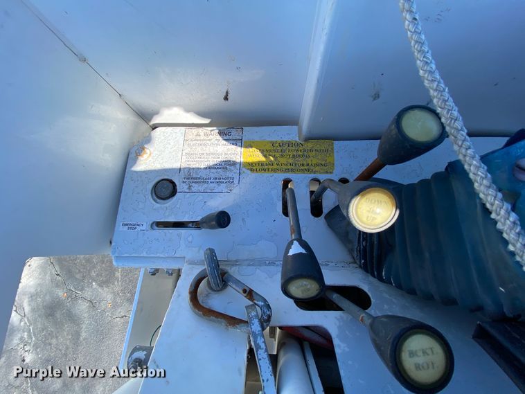 image for item EL9579 2014 Dodge Ram 5500  bucket truck