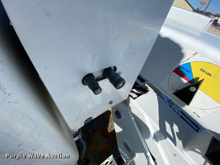 image for item EL9579 2014 Dodge Ram 5500  bucket truck