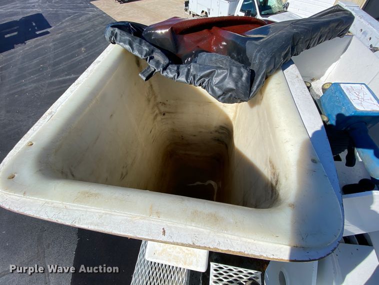 image for item EL9579 2014 Dodge Ram 5500  bucket truck