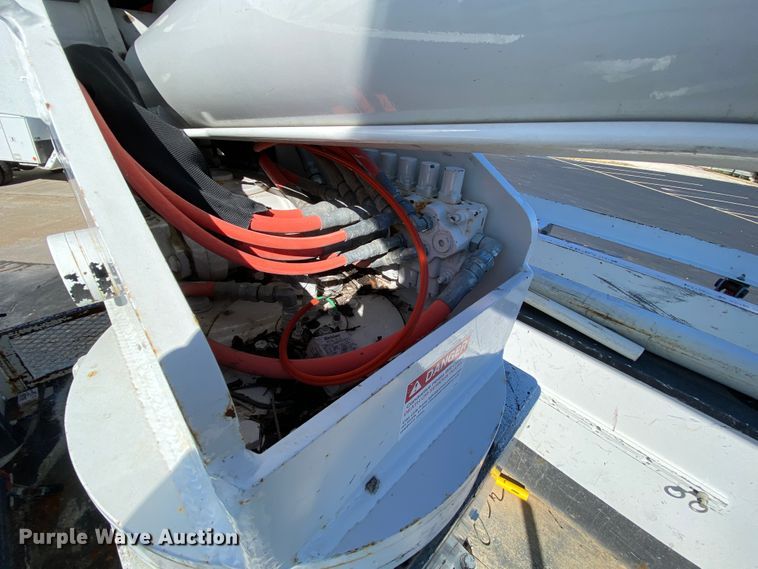 image for item EL9579 2014 Dodge Ram 5500  bucket truck