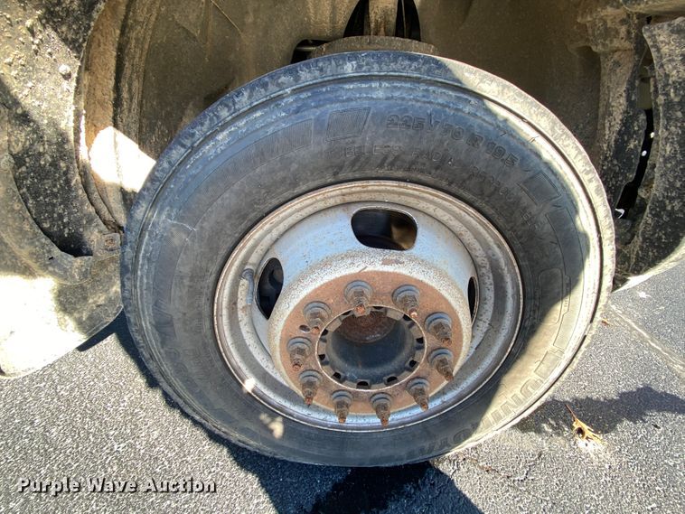 image for item EL9579 2014 Dodge Ram 5500  bucket truck