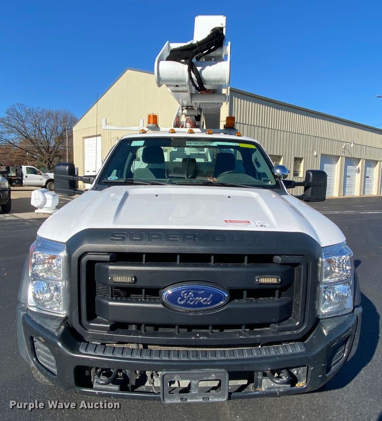image for item EL9580 2016 Ford F550 Super Duty  bucket truck