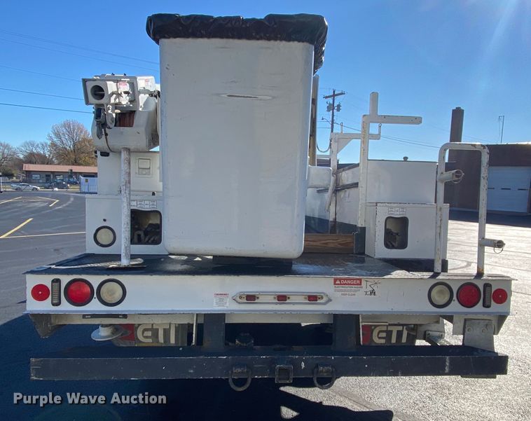 image for item EL9580 2016 Ford F550 Super Duty  bucket truck