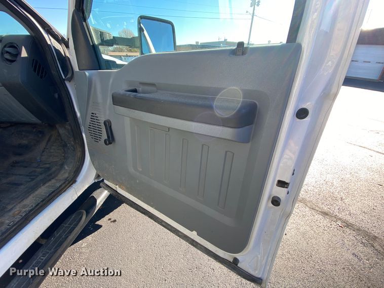 image for item EL9580 2016 Ford F550 Super Duty  bucket truck