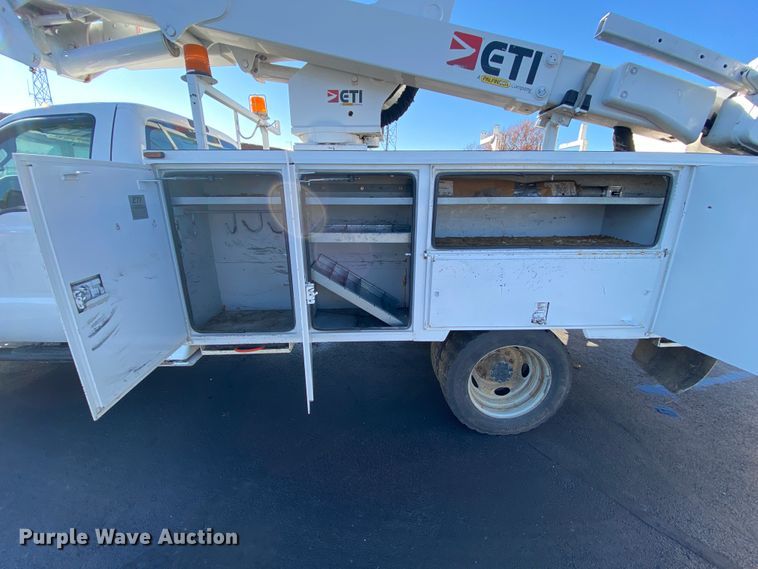 image for item EL9580 2016 Ford F550 Super Duty  bucket truck