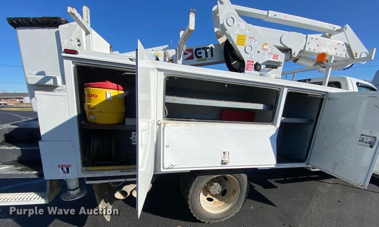 image for item EL9580 2016 Ford F550 Super Duty  bucket truck