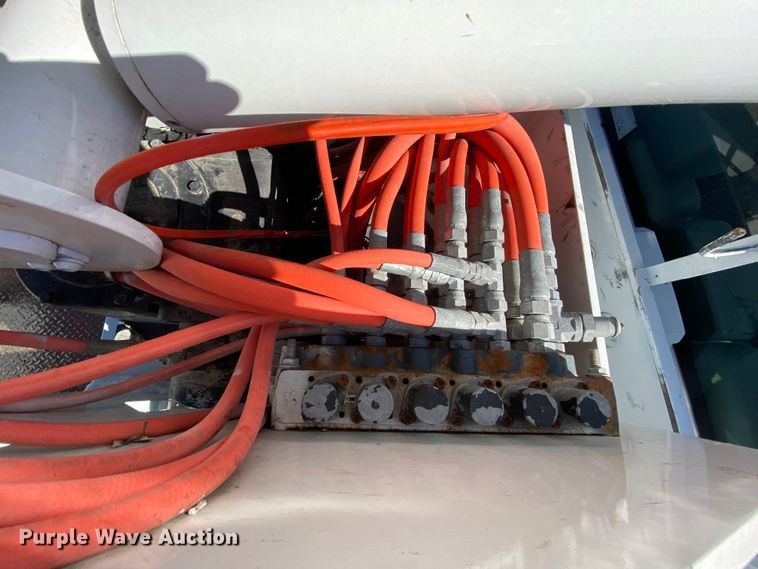 image for item EL9580 2016 Ford F550 Super Duty  bucket truck