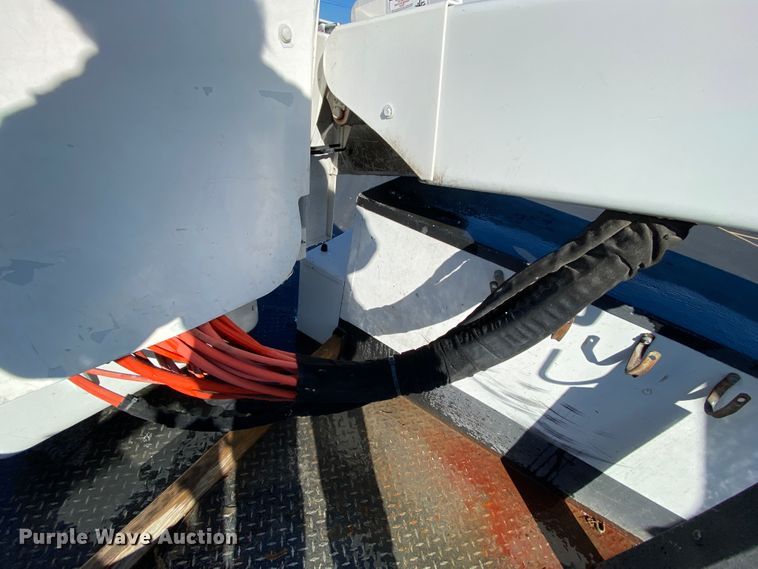 image for item EL9580 2016 Ford F550 Super Duty  bucket truck