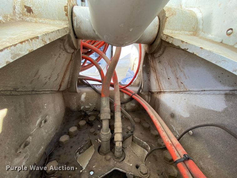 image for item EL9582 2008 International 7400  bucket truck