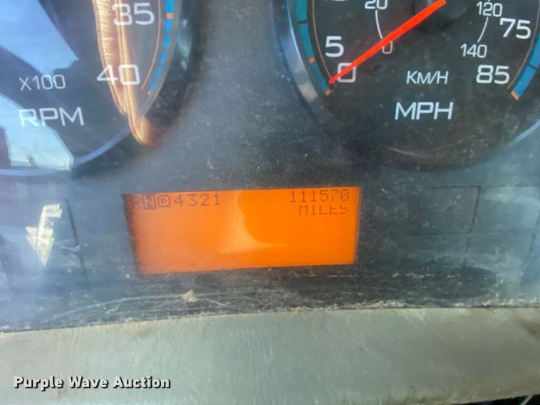 image for item EL9583 2008 International WorkStar 7400  digger derrick truck