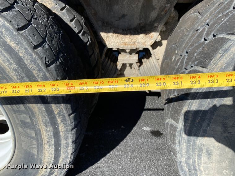 image for item EL9583 2008 International WorkStar 7400  digger derrick truck