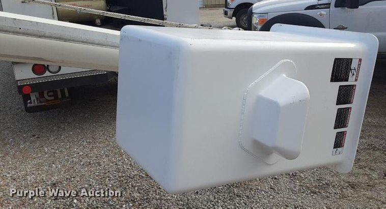 image for item EL9583 2008 International WorkStar 7400  digger derrick truck