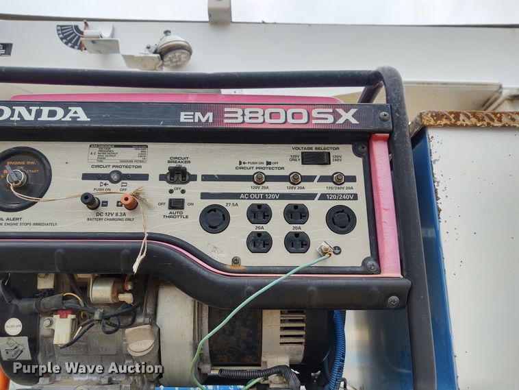 image for item EQ9463 2010 International WorkStar 7400  digger derrick truck