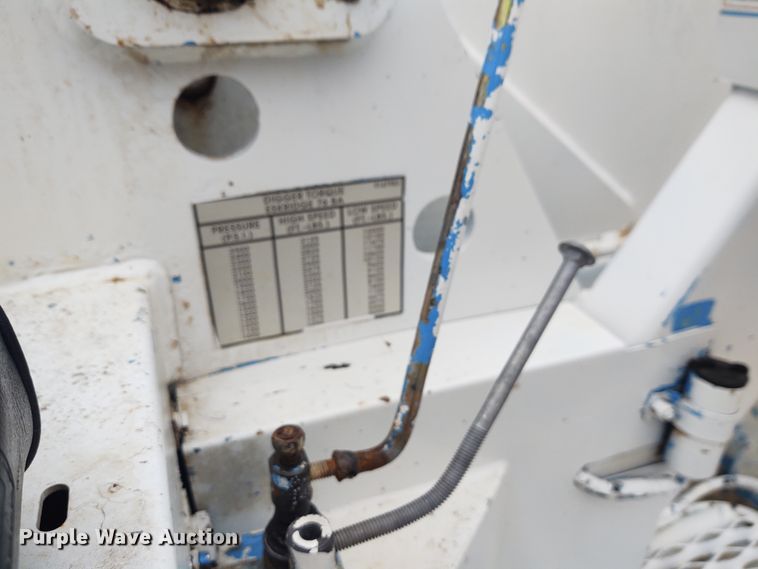 image for item EQ9463 2010 International WorkStar 7400  digger derrick truck