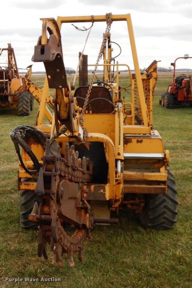 image for item FG9682 1996 Vermeer V4150A  trencher