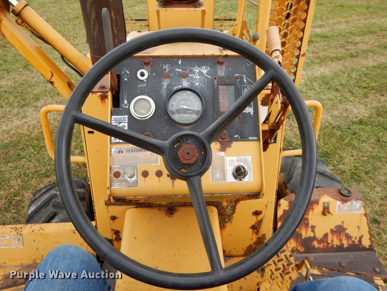 image for item FG9682 1996 Vermeer V4150A  trencher