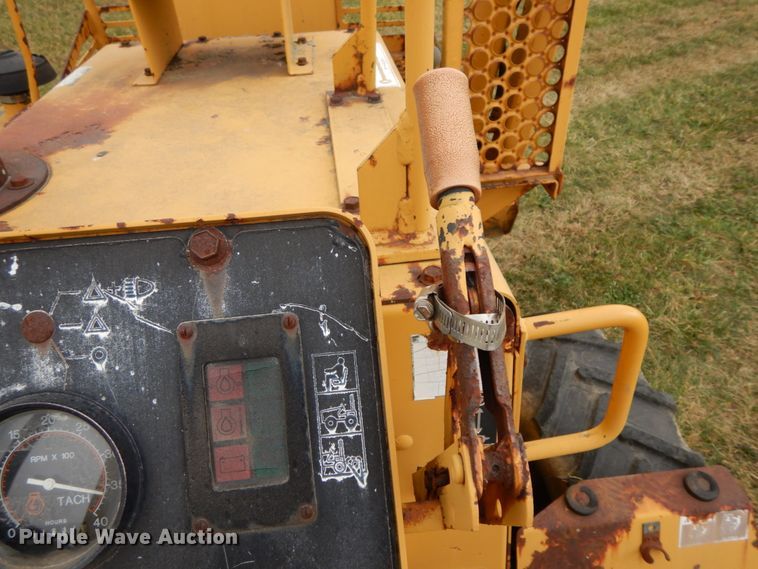 image for item FG9682 1996 Vermeer V4150A  trencher