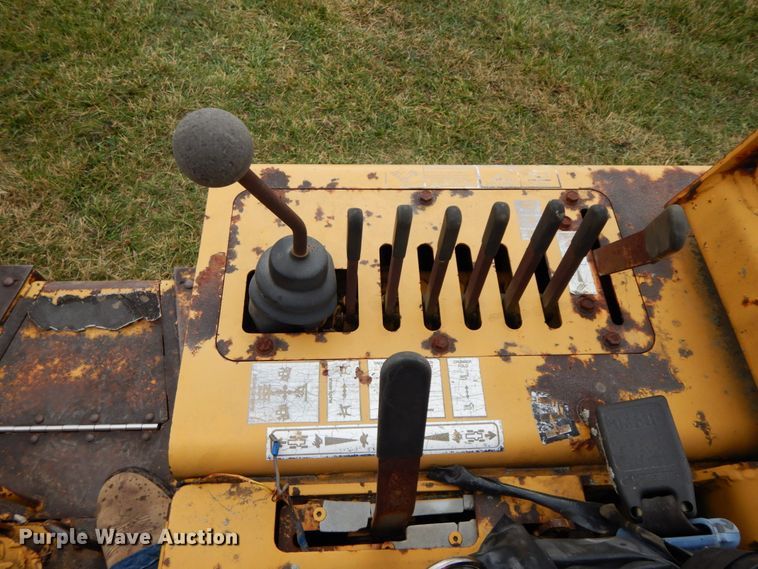 image for item FG9682 1996 Vermeer V4150A  trencher