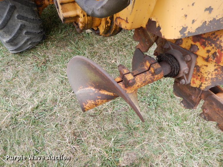 image for item FG9682 1996 Vermeer V4150A  trencher