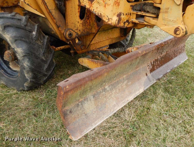 image for item FG9682 1996 Vermeer V4150A  trencher