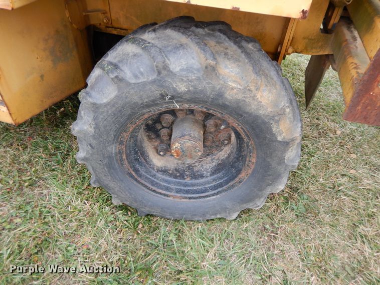 image for item FG9682 1996 Vermeer V4150A  trencher