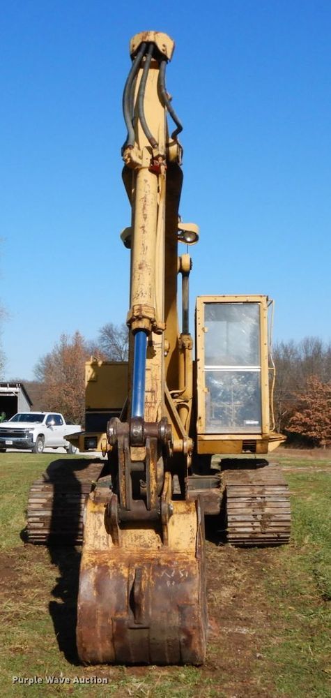 image for item FG9696 1989 Caterpillar 225B LC  excavator