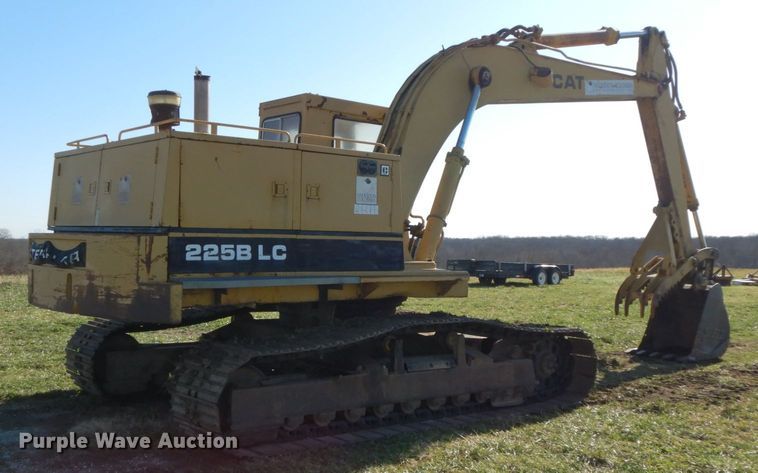 image for item FG9696 1989 Caterpillar 225B LC  excavator