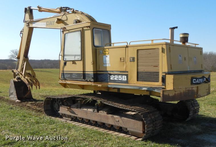 image for item FG9696 1989 Caterpillar 225B LC  excavator