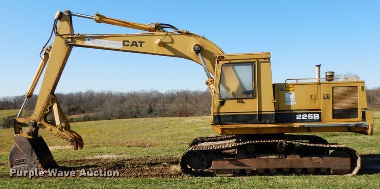 image for item FG9696 1989 Caterpillar 225B LC  excavator
