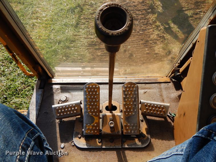 image for item FG9696 1989 Caterpillar 225B LC  excavator