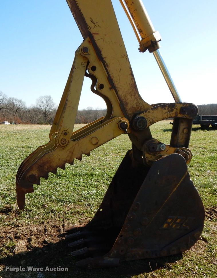 image for item FG9696 1989 Caterpillar 225B LC  excavator