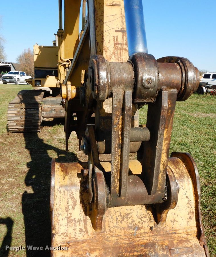 image for item FG9696 1989 Caterpillar 225B LC  excavator