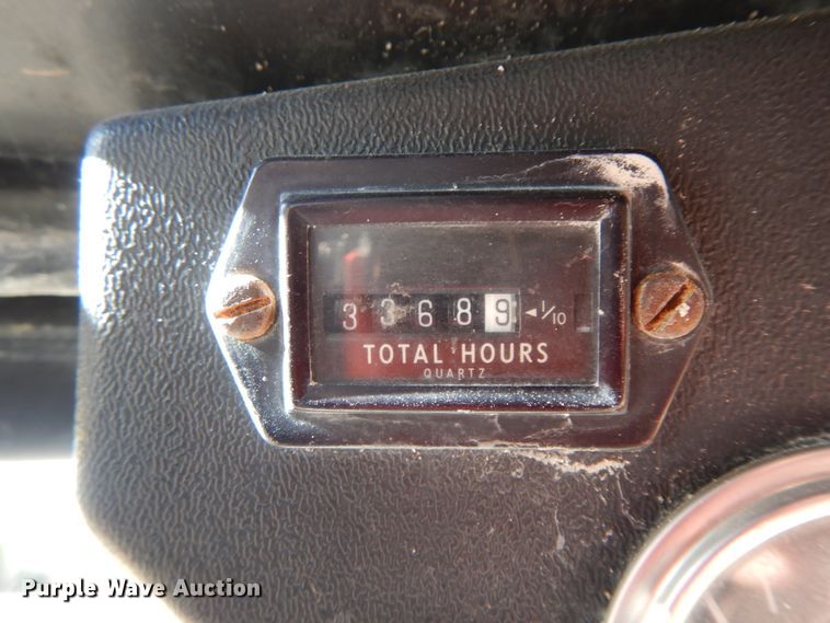 image for item FG9698 1988 Bobcat 642B  skid steer loader