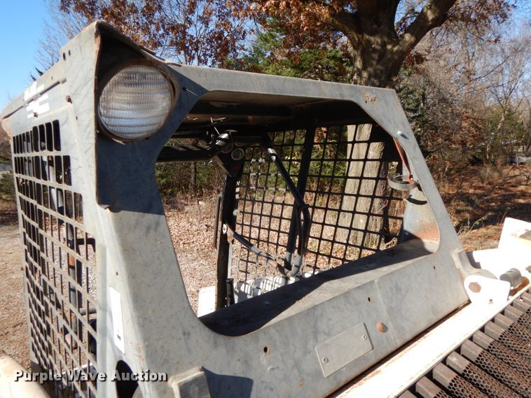 image for item FG9698 1988 Bobcat 642B  skid steer loader