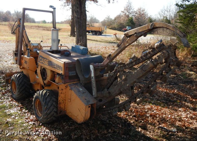 image for item FG9699 1989 Case 360G  trencher