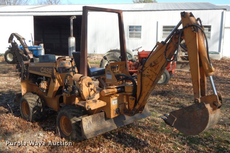 image for item FG9699 1989 Case 360G  trencher