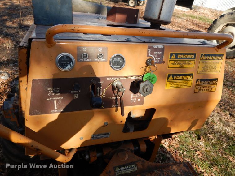 image for item FG9699 1989 Case 360G  trencher